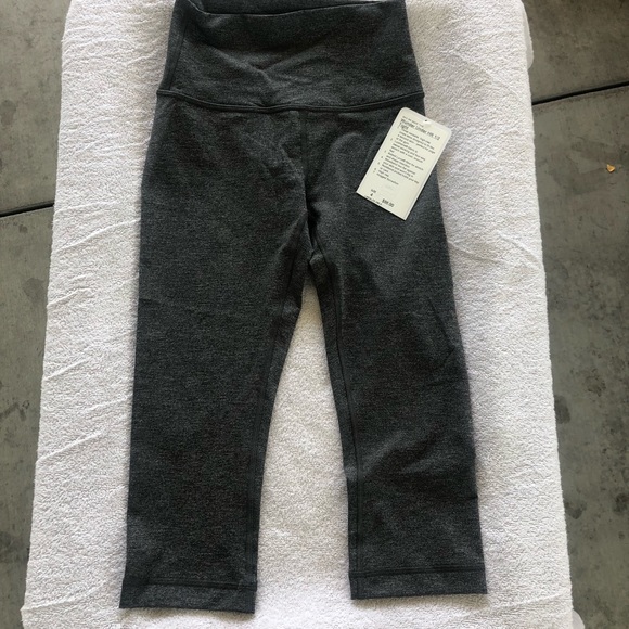 Lululemon Wunder Under HR 1/2 tight - Picture 5 of 6